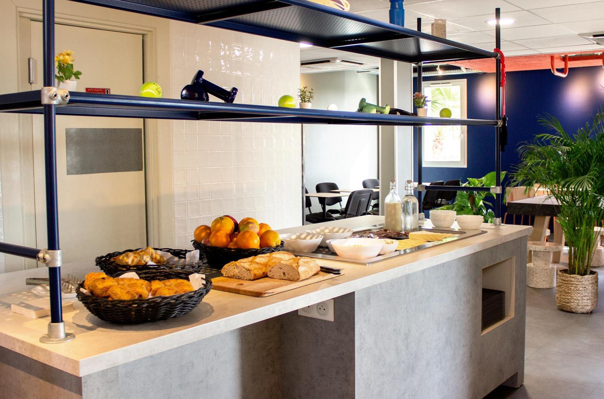 Ibis Budget Lunel Porte De Camargue Aimargues Zewnętrze zdjęcie