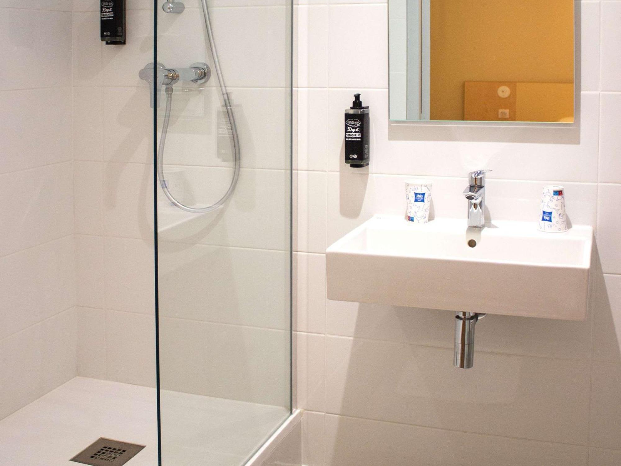 Ibis Budget Lunel Porte De Camargue Aimargues Zewnętrze zdjęcie
