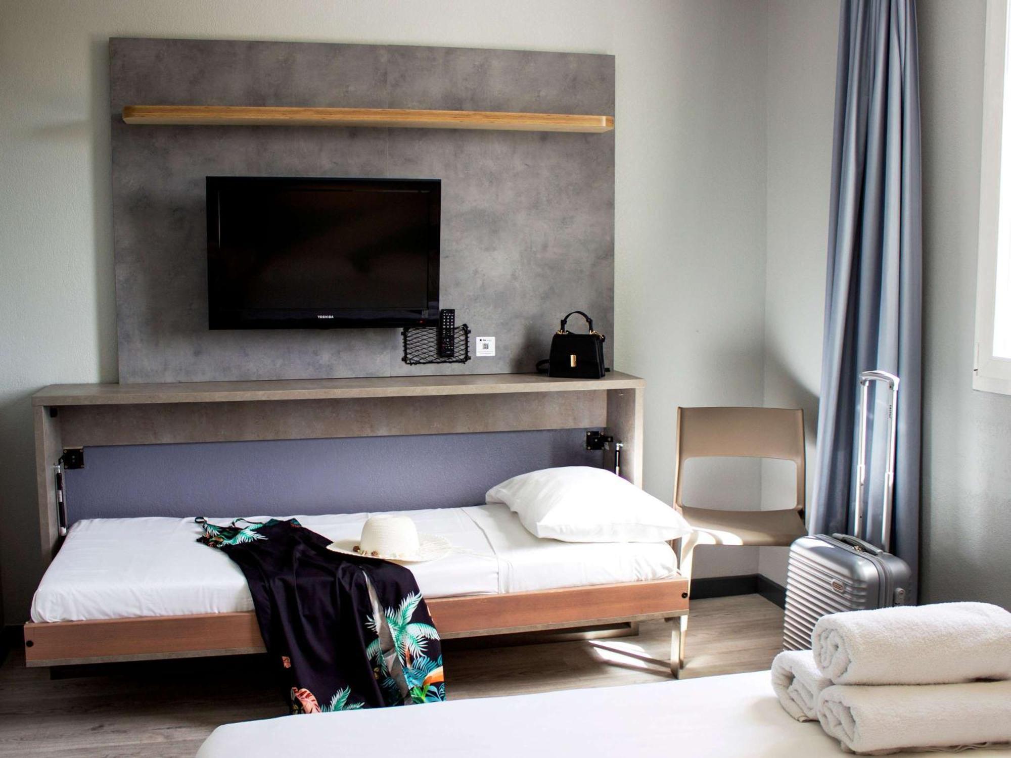 Ibis Budget Lunel Porte De Camargue Aimargues Zewnętrze zdjęcie