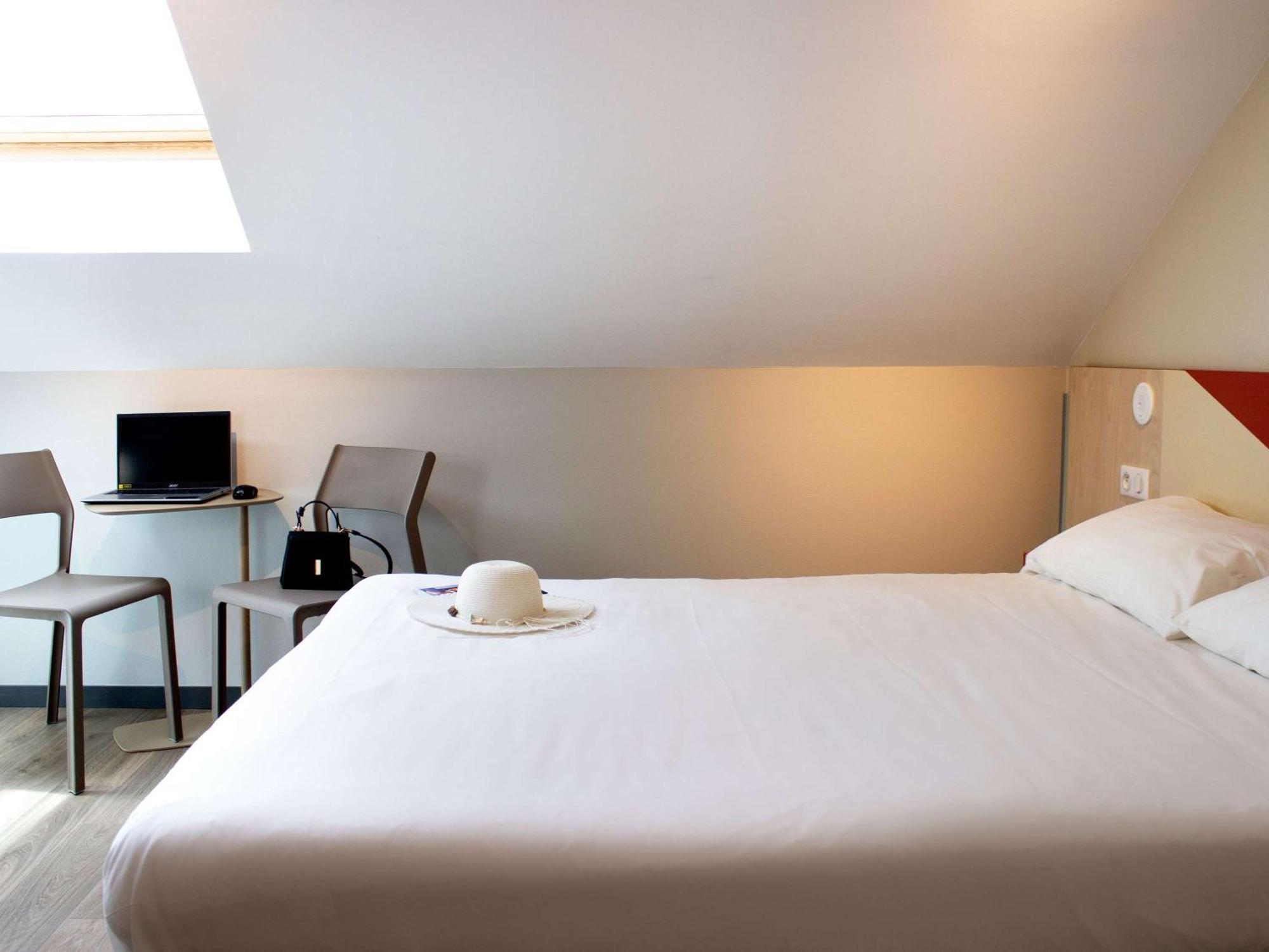 Ibis Budget Lunel Porte De Camargue Aimargues Zewnętrze zdjęcie
