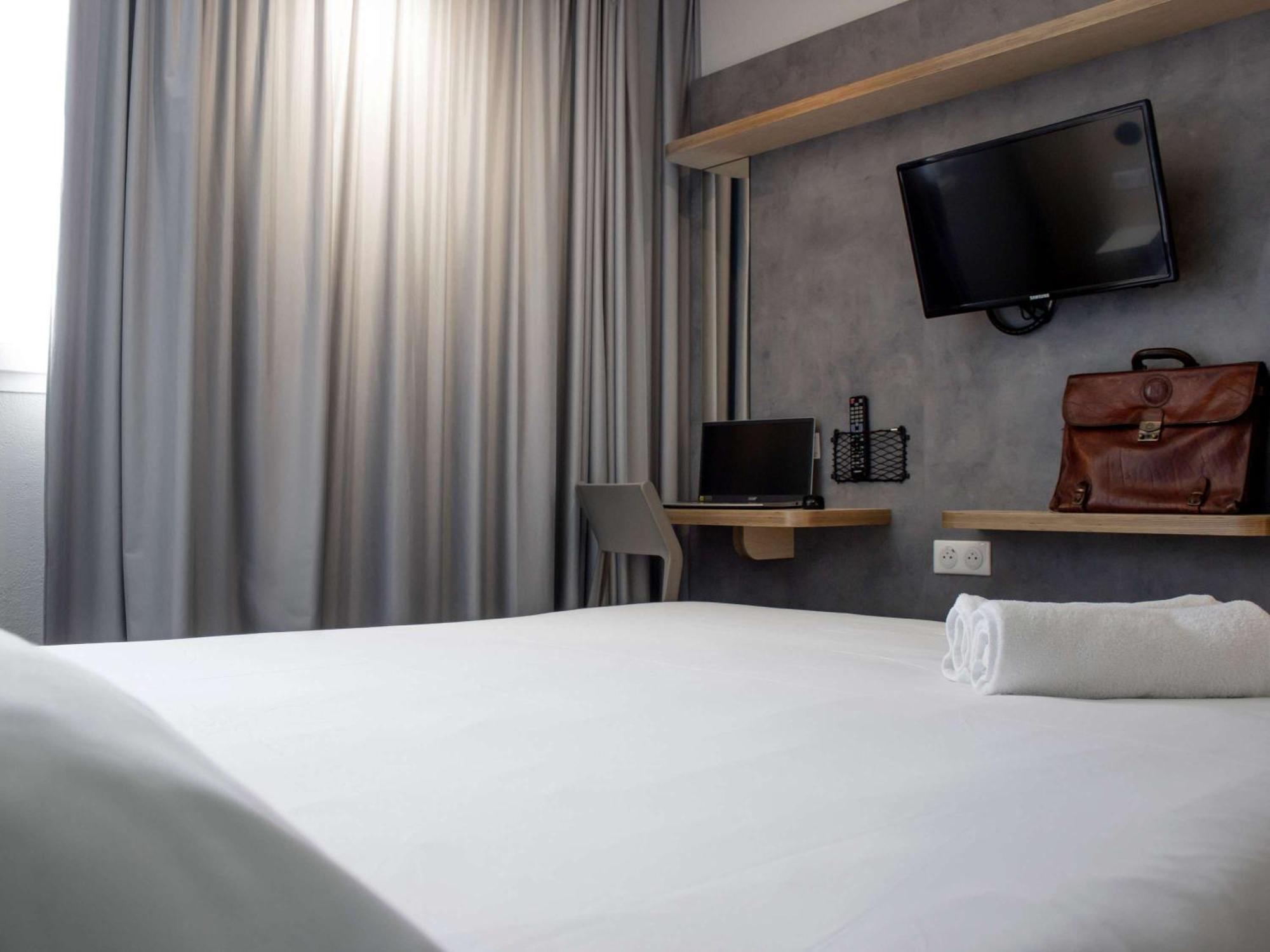 Ibis Budget Lunel Porte De Camargue Aimargues Zewnętrze zdjęcie