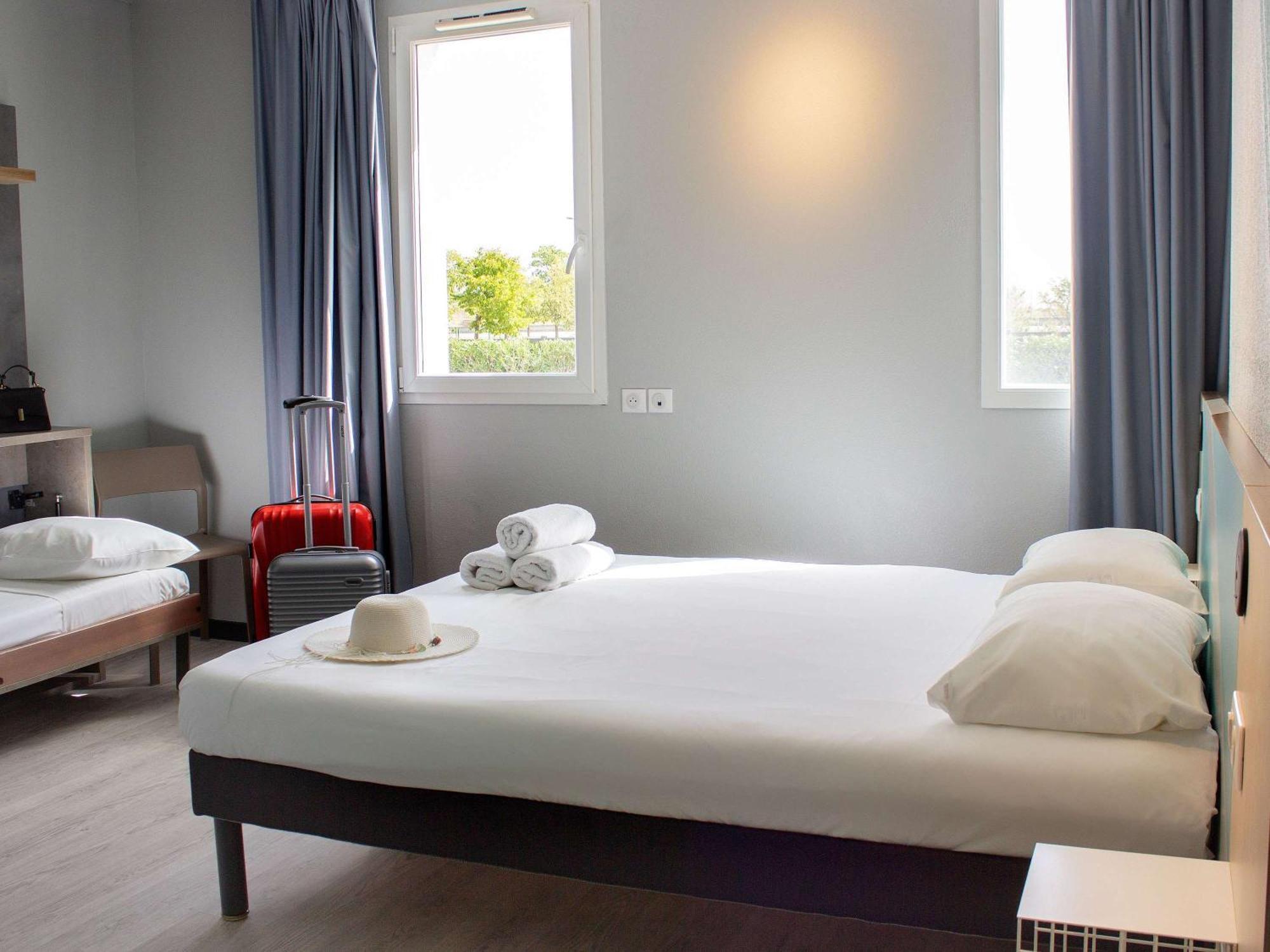 Ibis Budget Lunel Porte De Camargue Aimargues Zewnętrze zdjęcie