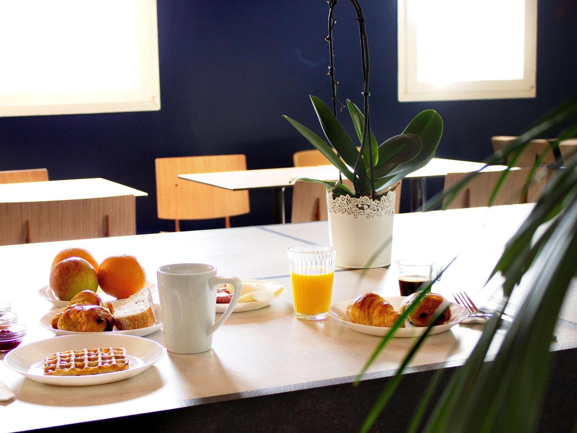 Ibis Budget Lunel Porte De Camargue Aimargues Zewnętrze zdjęcie