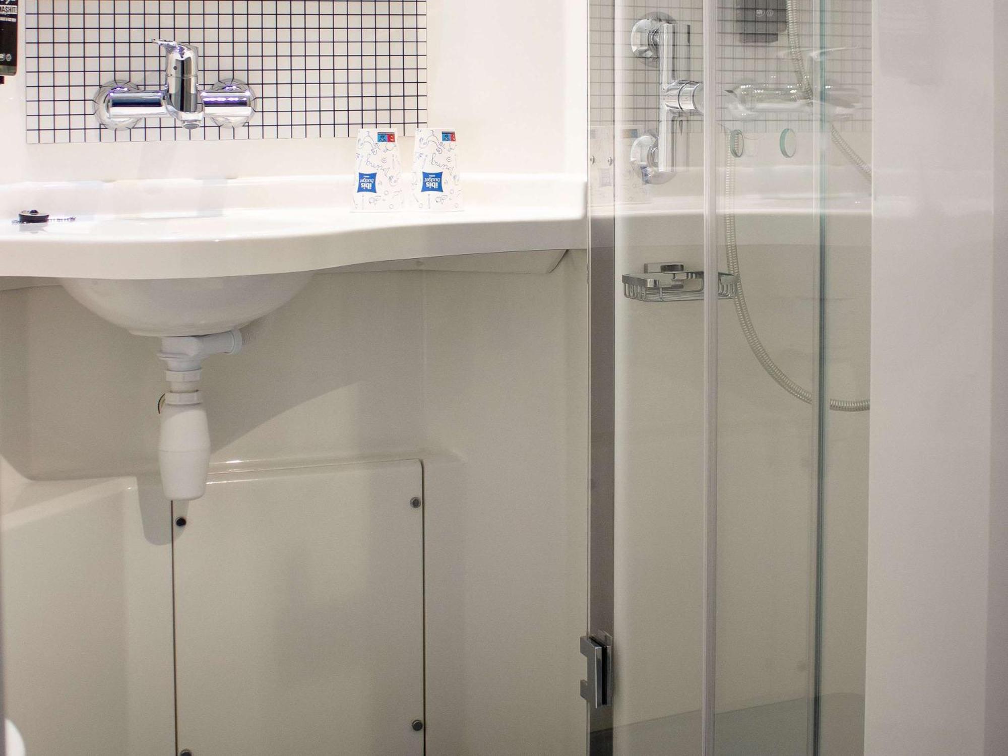 Ibis Budget Lunel Porte De Camargue Aimargues Zewnętrze zdjęcie