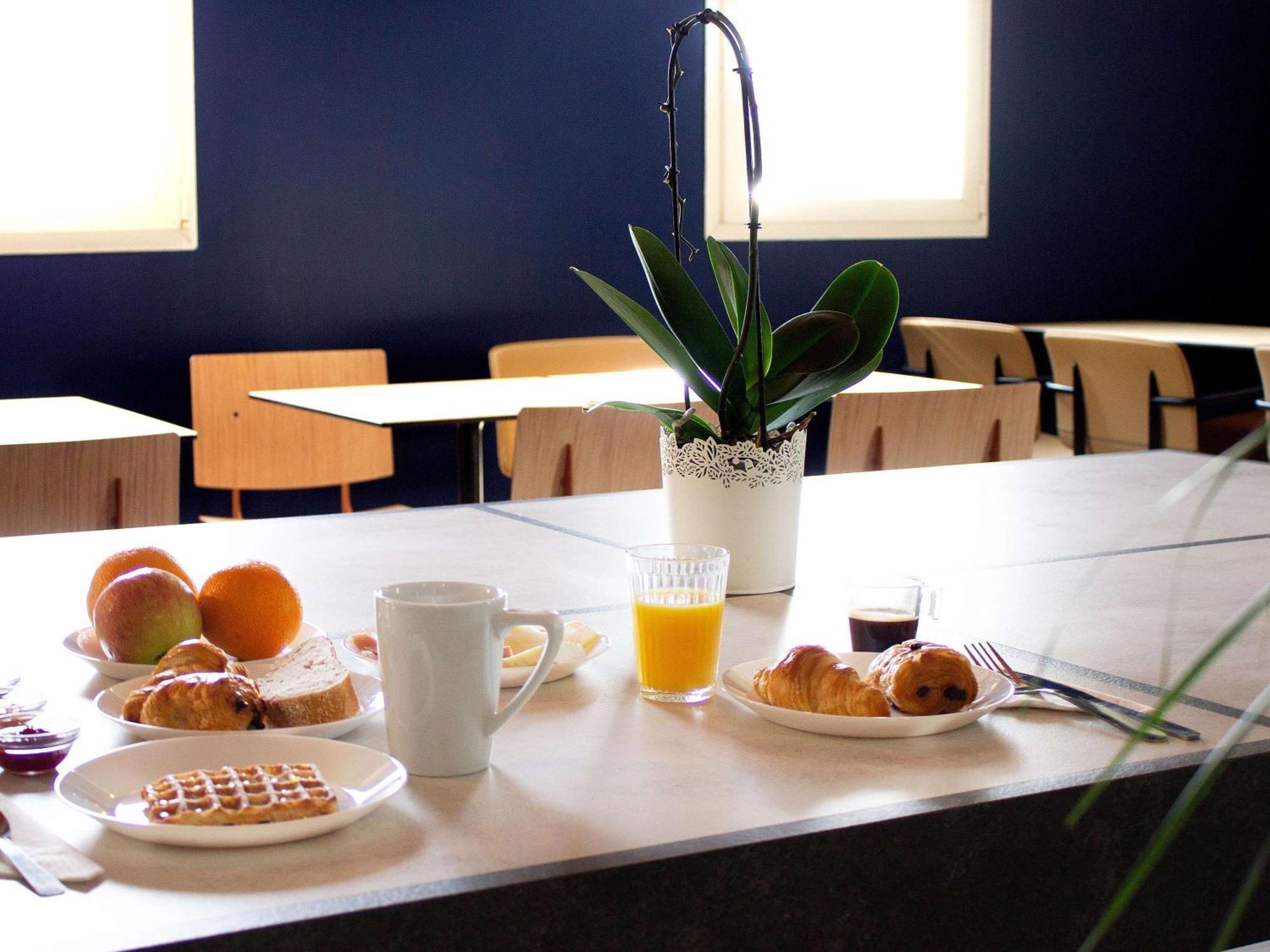 Ibis Budget Lunel Porte De Camargue Aimargues Zewnętrze zdjęcie